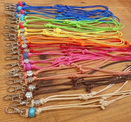 NECK STRAP WITH HOOK AND DECORATION